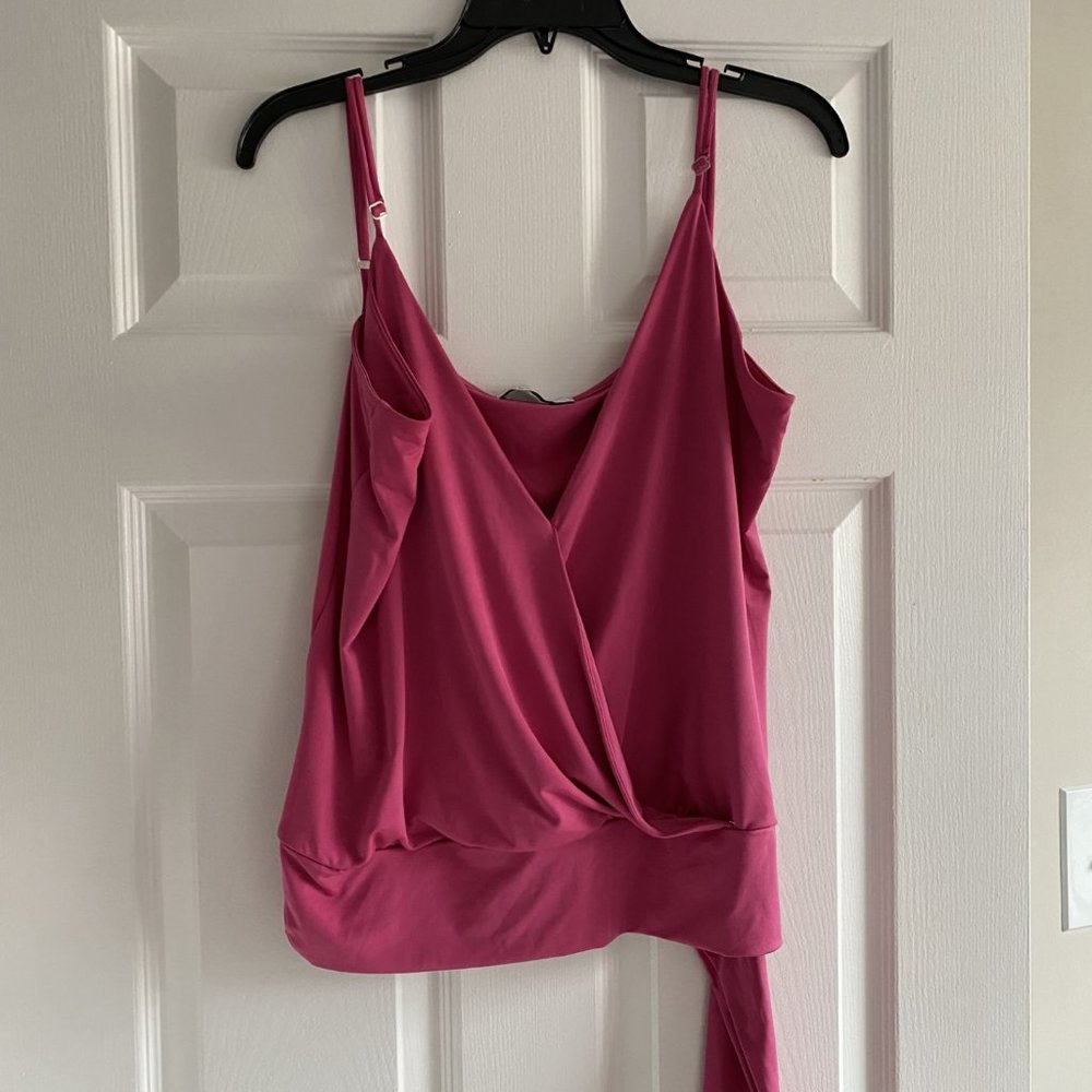 Abbeline Pink Tank Top size Large New without tags